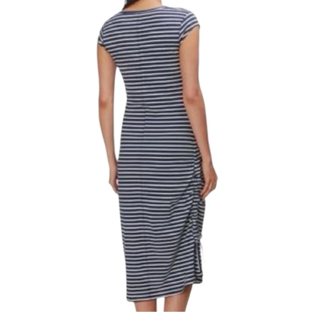 Like New Toad&Co Samba Muse Ruched
Side Striped Midi Dress Size Medium - Picture 9 of 9